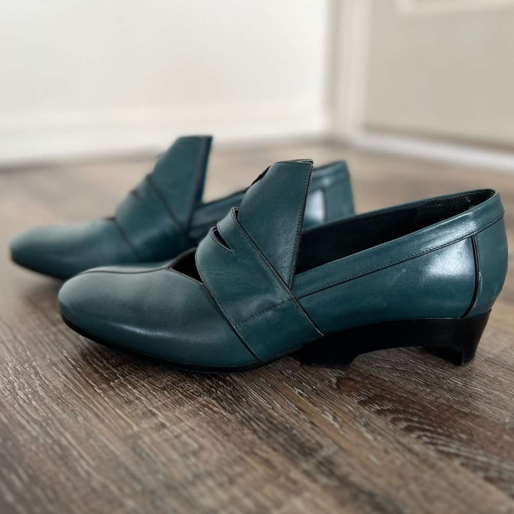 Marc Jacob’s Runway Shoes Curved heels